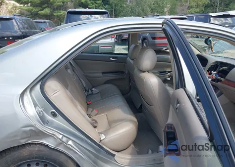 2005 Toyota Camry Le из США, поврежденный, VIN 4T1BE32K15U953113